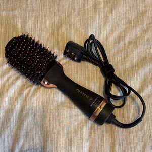 FOXYBYE Black and Rose Gold Hot Air Brush Styler